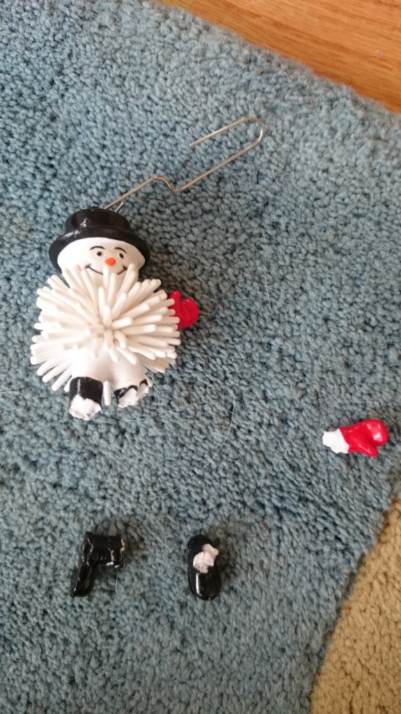 Snowman ornament chew toy